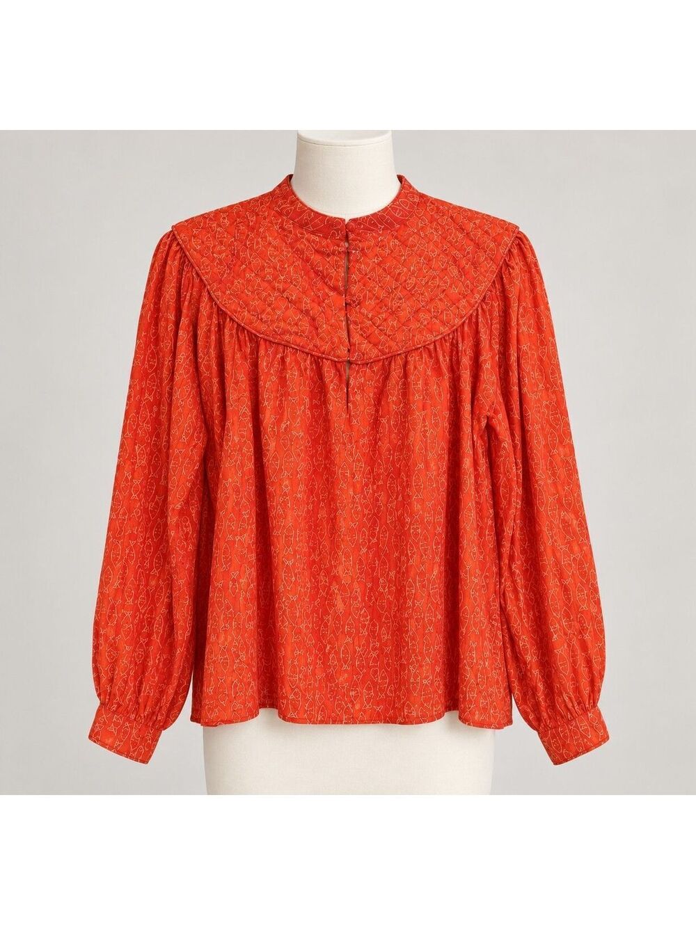 Stella Nova Copenhagen 100% Silk Orange Quilted Blouse Size 38 M US 8 Fish Print